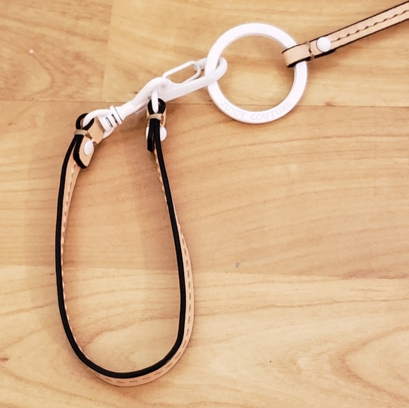 🍂 | Juicy Couture Wristlet - Picture 5 of 5